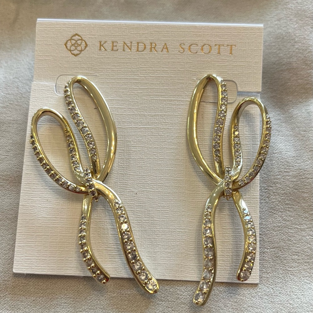 NWT Kendra Scott Sasha statement earring